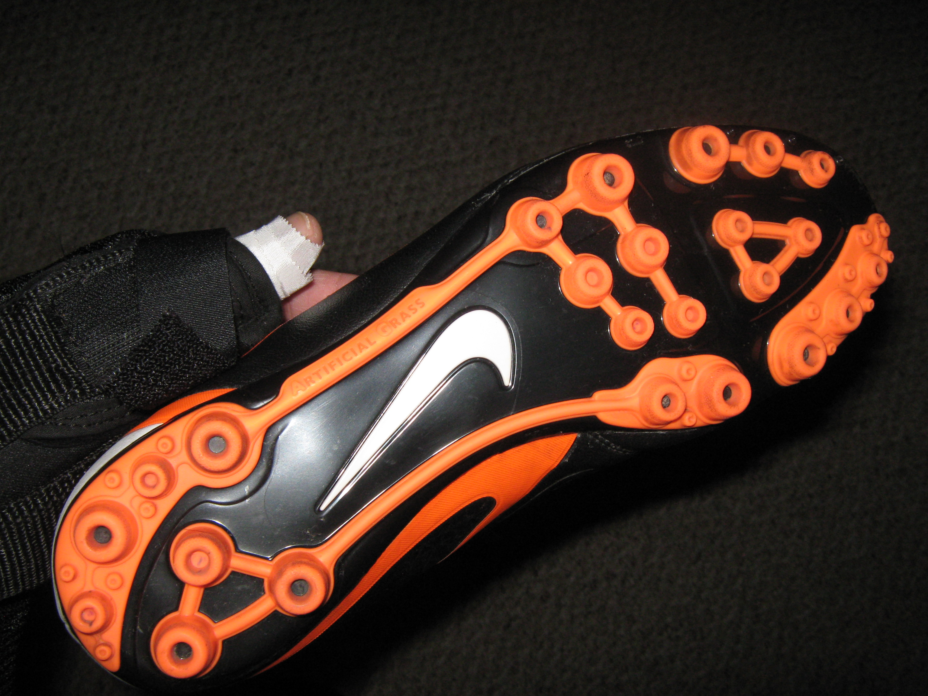 ag plate soccer cleats